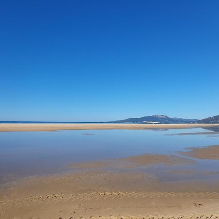 La Tortuga I, encantador apartamento con garaje en primera línea de playa Tarifa Exterior foto