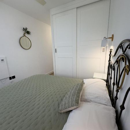 La Tortuga I, encantador apartamento con garaje en primera línea de playa Tarifa Exterior foto