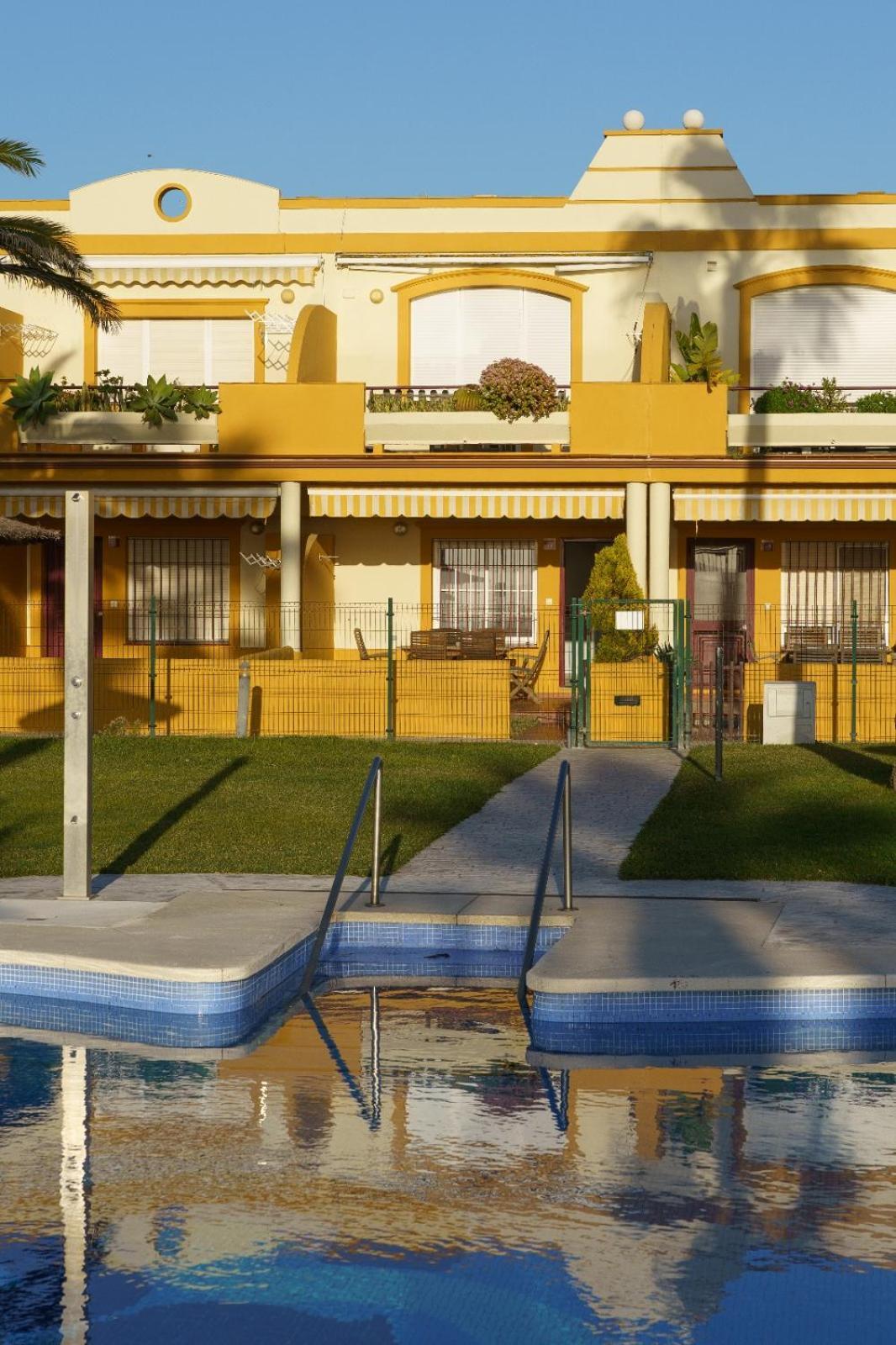 La Tortuga I, encantador apartamento con garaje en primera línea de playa Tarifa Exterior foto