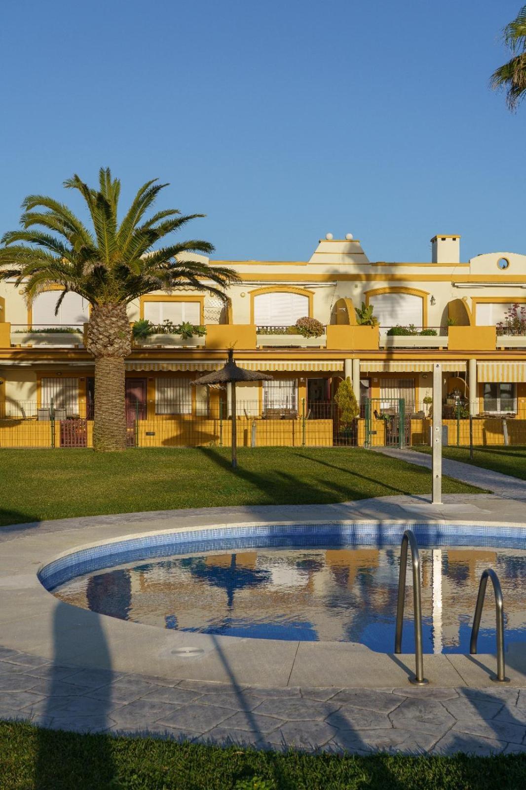 La Tortuga I, encantador apartamento con garaje en primera línea de playa Tarifa Exterior foto